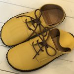 外履きひも靴・黄色