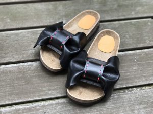 ◆ 大きなリボンサンダル ◆