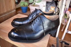 黒 ストレートチップ